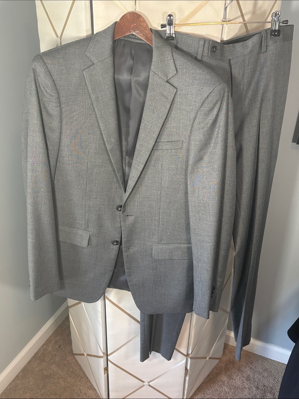 37 R Jacket 32x32 Pant Calvin Klein Gray Two-Piece Men's Suit - Notch Lapel